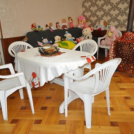 Guest House Cico Telavi Exteriér fotografie